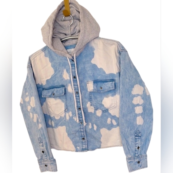 American eagle denim chambray tie dye hooded shacket - Picture 4 of 4